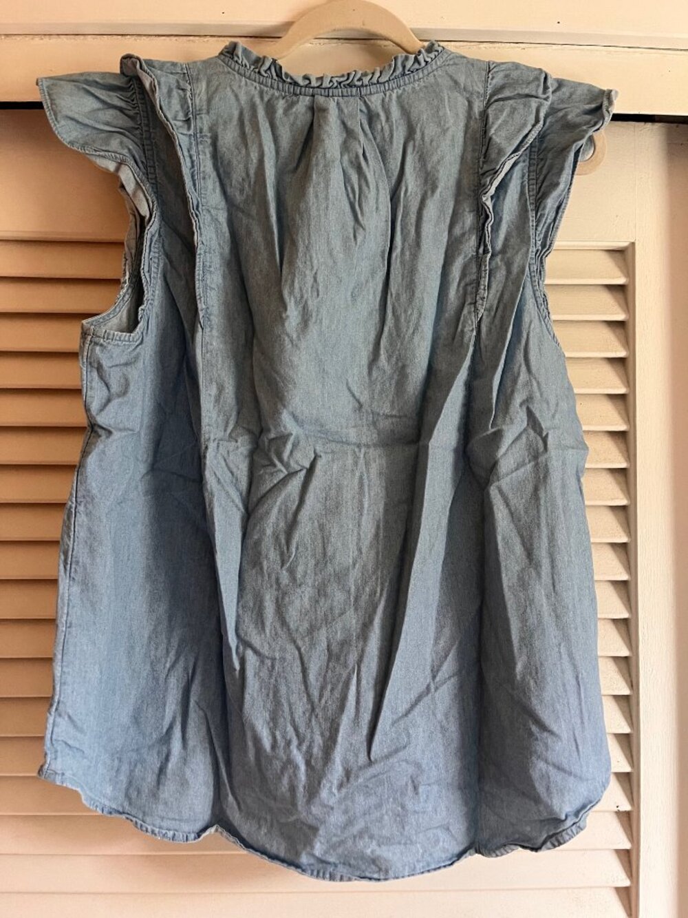 Lauren Conrad chambray ruffle top